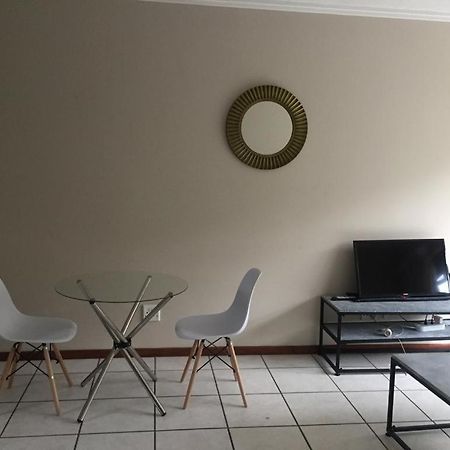 Sisonke Apartment Monte Sandton Εξωτερικό φωτογραφία