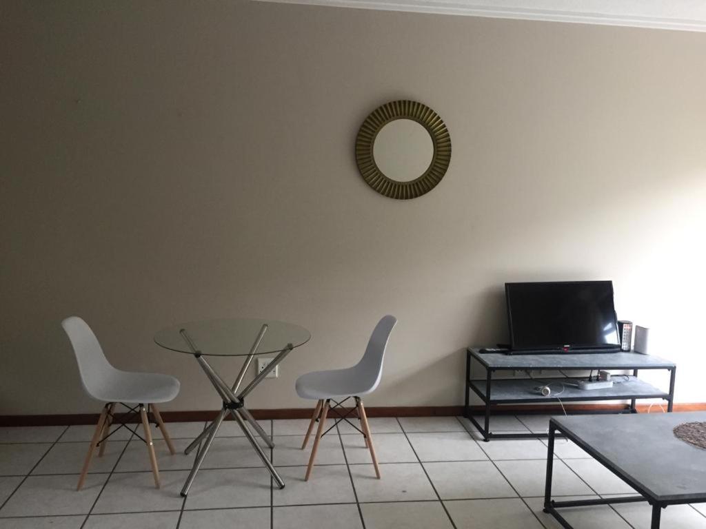 Sisonke Apartment Monte Sandton Εξωτερικό φωτογραφία