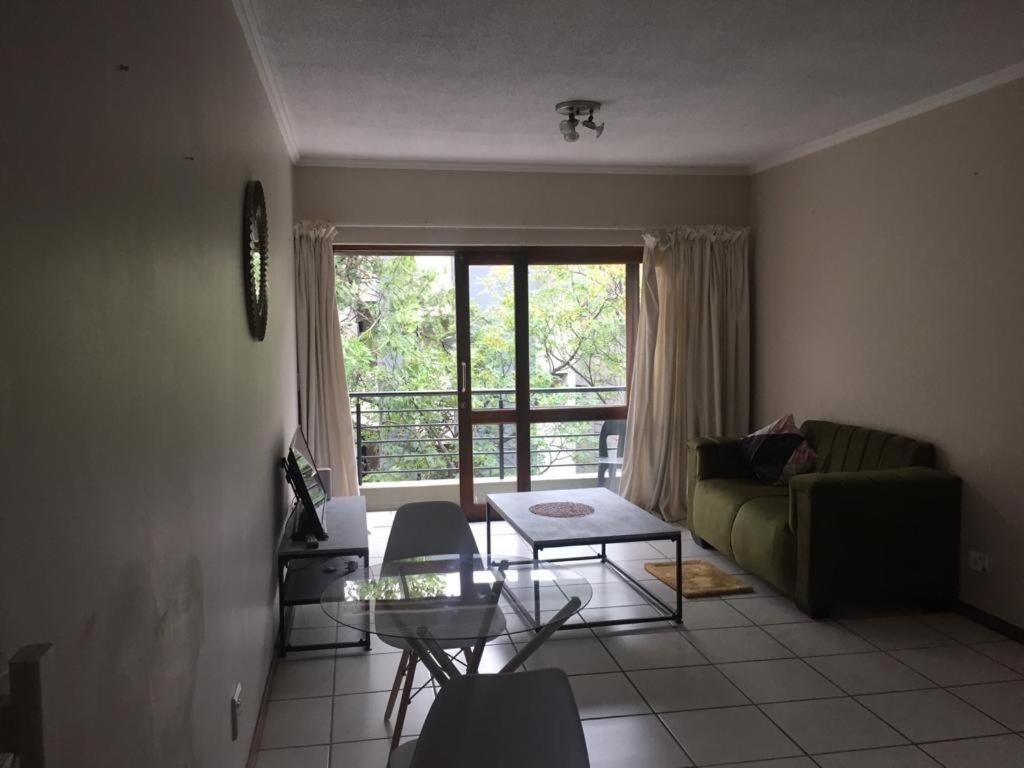 Sisonke Apartment Monte Sandton Εξωτερικό φωτογραφία