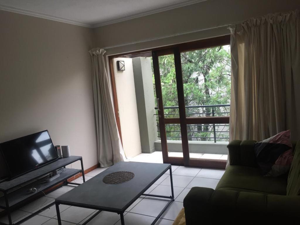 Sisonke Apartment Monte Sandton Εξωτερικό φωτογραφία